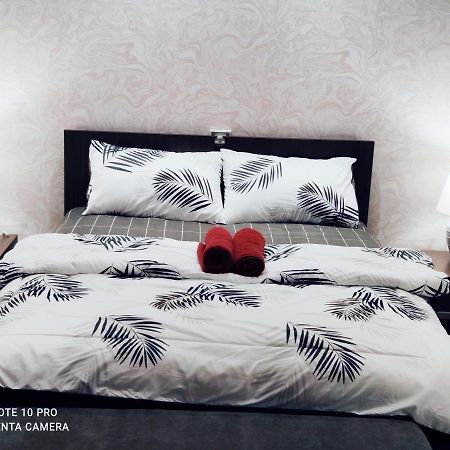 Kumkum Homestay Studio Nusajaya  Zewnętrze zdjęcie