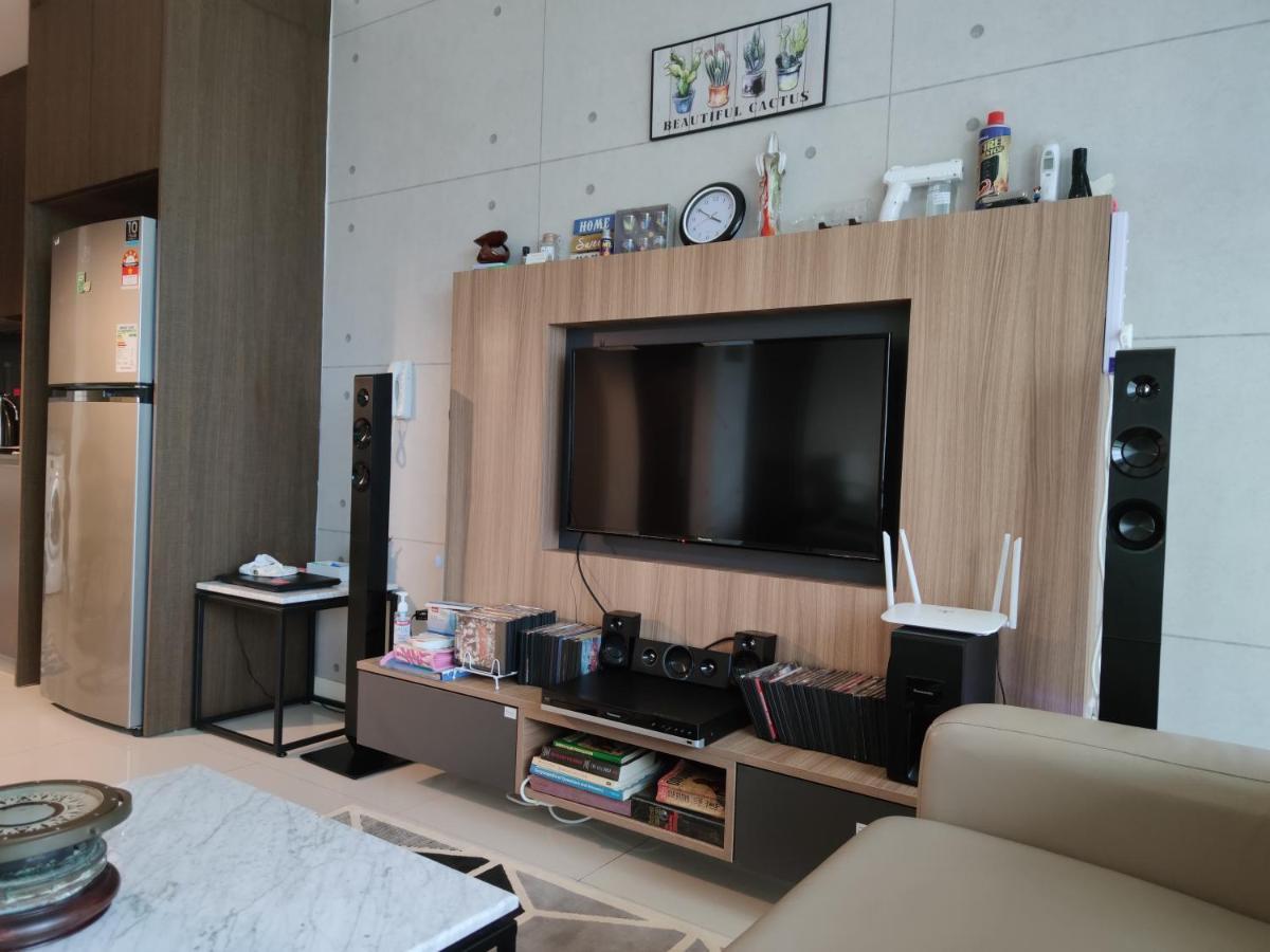 Kumkum Homestay Studio Nusajaya  Zewnętrze zdjęcie